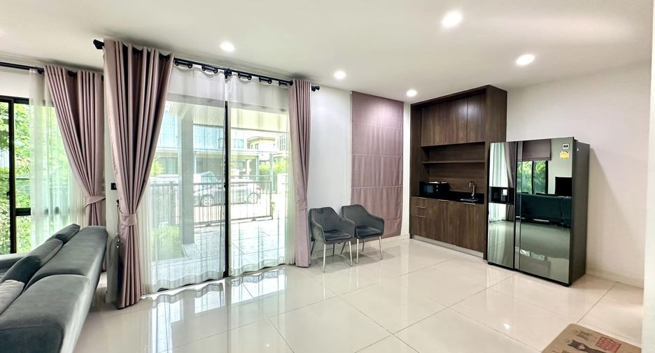 Casa en venta de 3 habitaciones en Bang Khun Thian, Bangkok