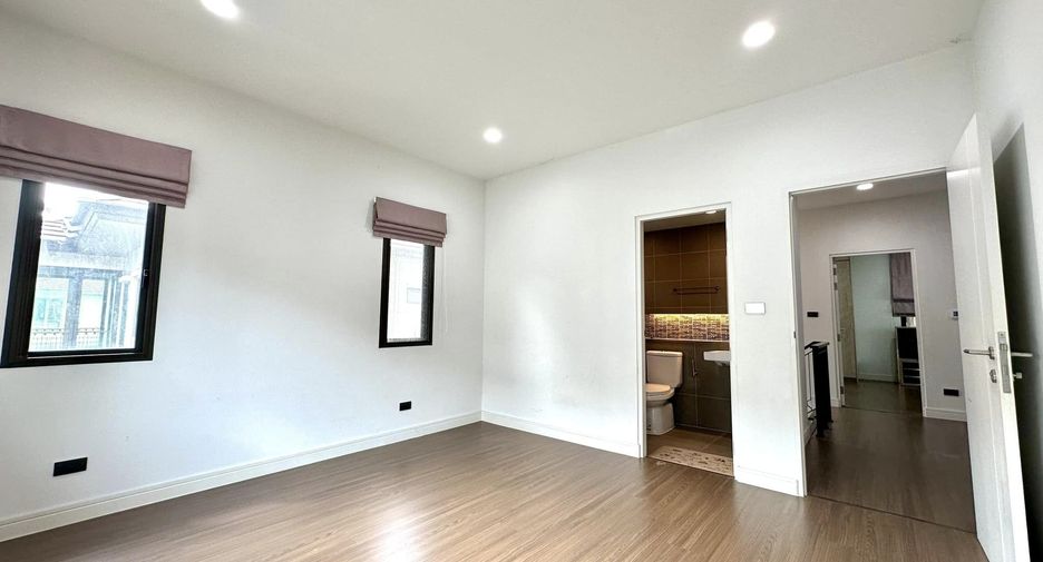 Casa en venta de 3 habitaciones en Bang Khun Thian, Bangkok