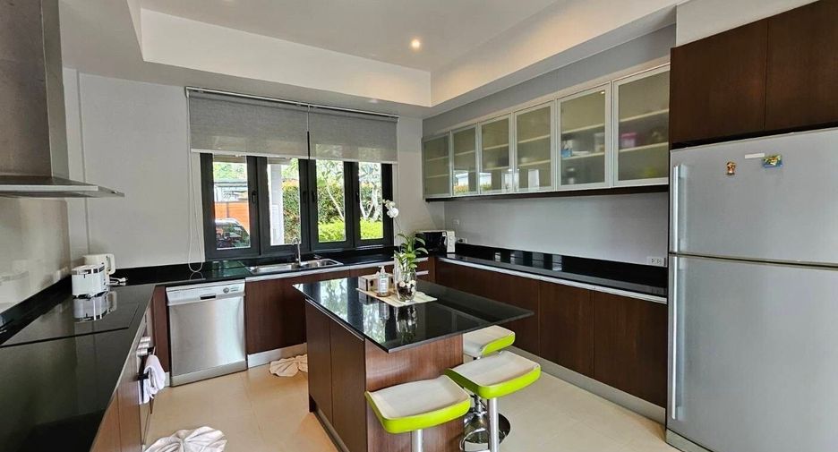 For rent 4 bedrooms villa in Thalang, Phuket