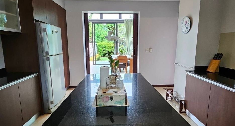 For rent 4 bedrooms villa in Thalang, Phuket