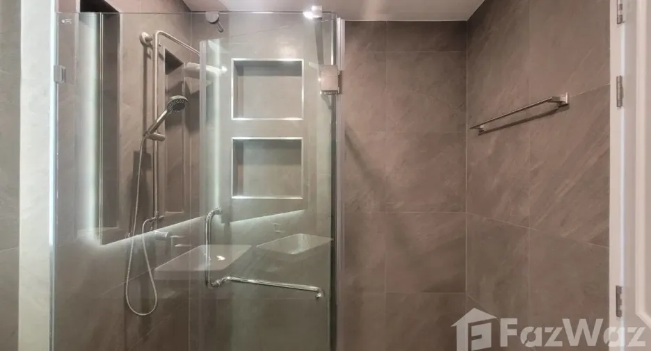Wohnung zum Kauf und zur Miete mit 3 Zimmer in Watthana, Bangkok