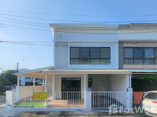 For sale 3 bedrooms townhouse in Bang Khae, Bangkok