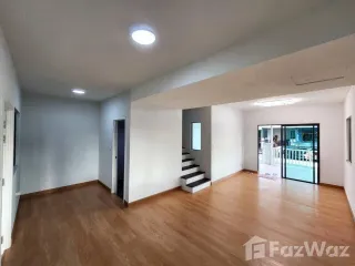 For sale 3 bedrooms townhouse in Bang Khae, Bangkok