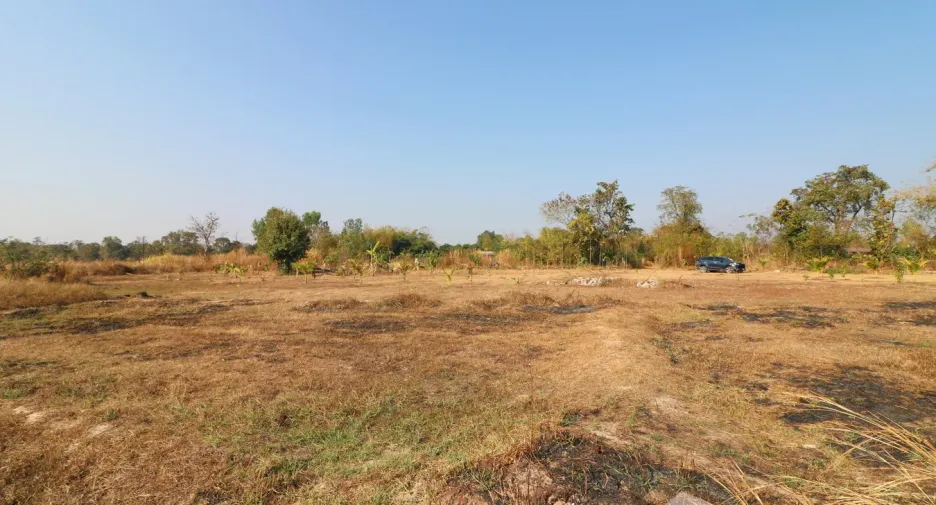 À vendre terrain à Mueang Udon Thani, Udon Thani