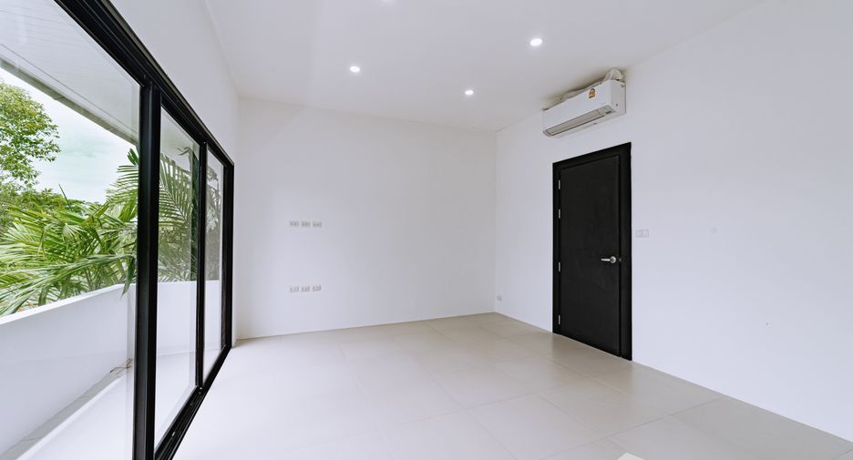 For sale 4 bedrooms villa in Bang Lamung, Chonburi