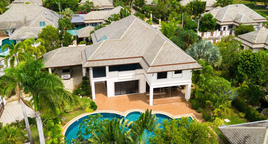 For sale 4 bedrooms villa in Bang Lamung, Chonburi