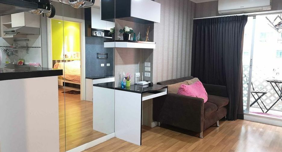For sale 1 bed condo in Yan Nawa, Bangkok