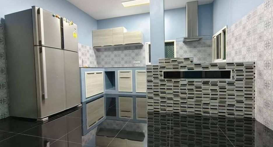 For sale 3 bedrooms house in Khan Na Yao, Bangkok