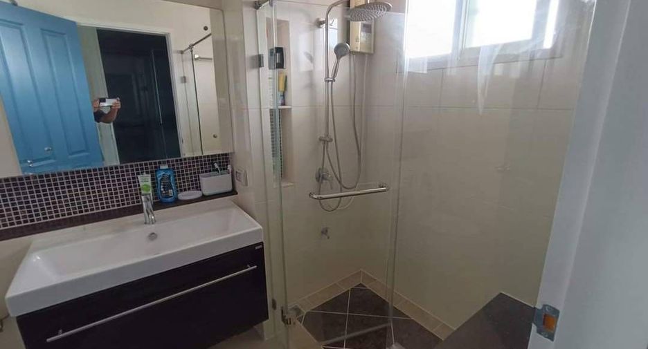 For sale 3 bedrooms house in Khan Na Yao, Bangkok