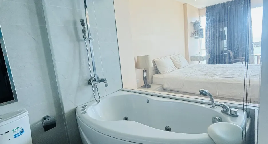 For rent 1 bed condo in Mueang Rayong, Rayong