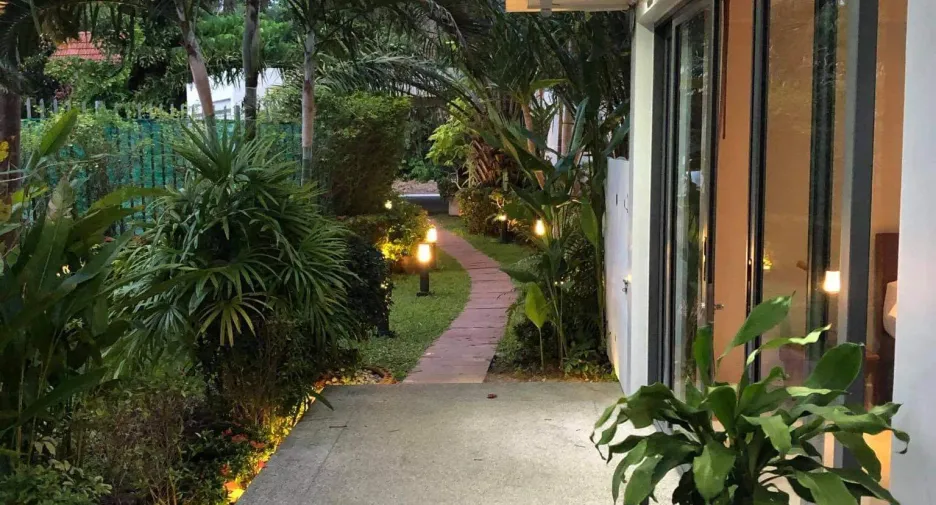 Villa zum Kauf mit 4 Zimmer in Mueang Phuket, Phuket
