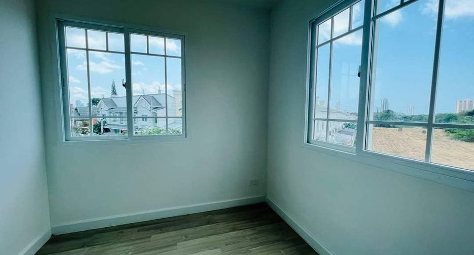 出售 3 卧室 独立屋 在 Bang Lamung, Chon Buri