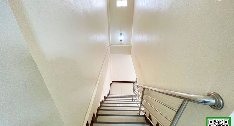 For sale 2 bedrooms townhouse in Mueang Uttaradit, Uttaradit