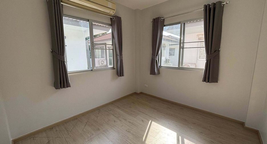 Haus zur Miete mit 3 Zimmer in Mueang Chachoengsao, Chachoengsao