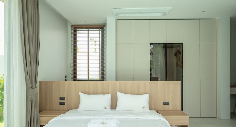 For sale 4 bedrooms villa in Thalang, Phuket