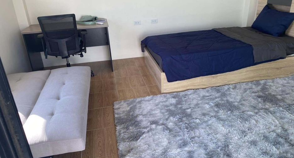 For rent 4 bedrooms villa in Bang Lamung, Chonburi