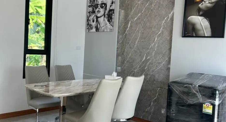 For rent 4 bedrooms villa in Bang Lamung, Chonburi