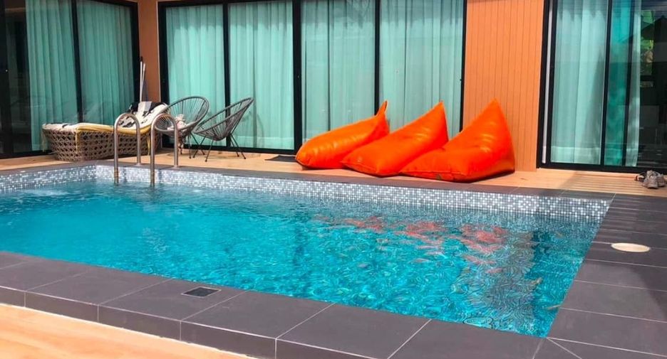 For rent 4 bedrooms villa in Bang Lamung, Chonburi
