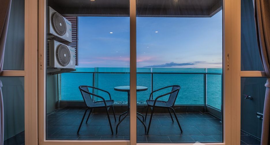For sale 1 bed condo in Mueang Rayong, Rayong