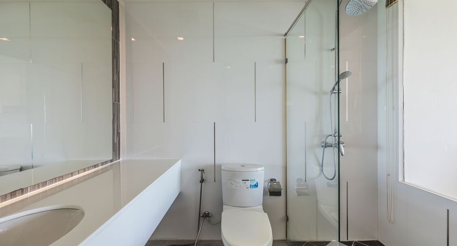For sale 1 bed condo in Mueang Rayong, Rayong