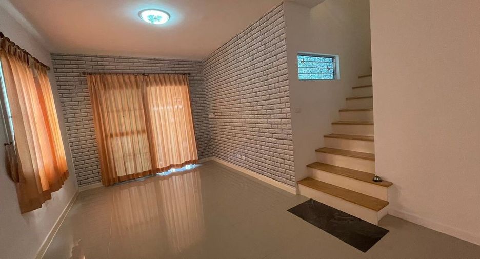 For sale 3 ベッドルーム townhouse in Mueang Samut Prakan, Samut Prakan
