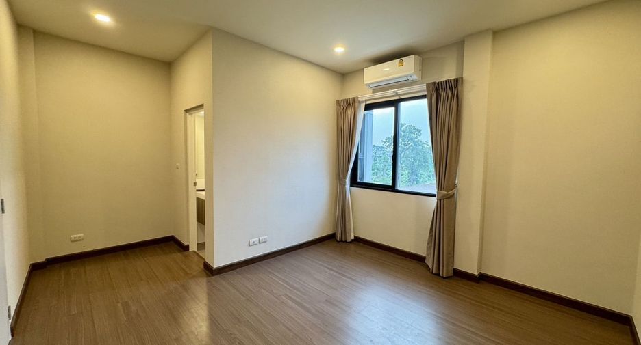 For rent 6 bedrooms house in Mueang Nonthaburi, Nonthaburi