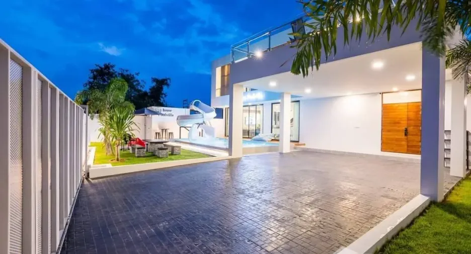 Villa zur Miete mit 4 Zimmer in Huay Yai, Pattaya