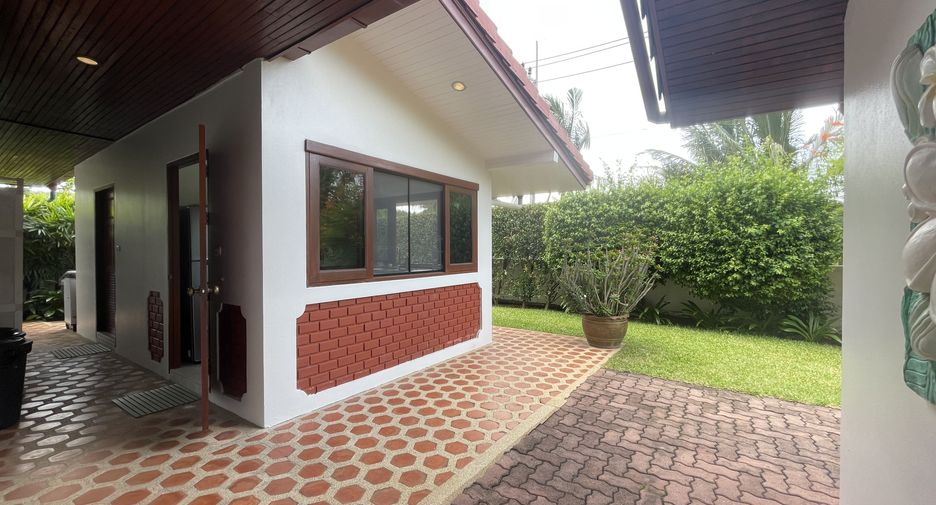 For sale 4 bedrooms house in Thalang, Phuket