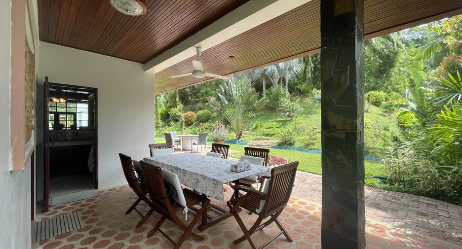 For sale 4 bedrooms house in Thalang, Phuket
