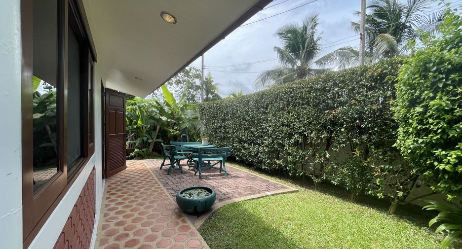 For sale 4 bedrooms house in Thalang, Phuket