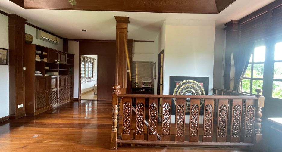 For sale 4 bedrooms house in Thalang, Phuket