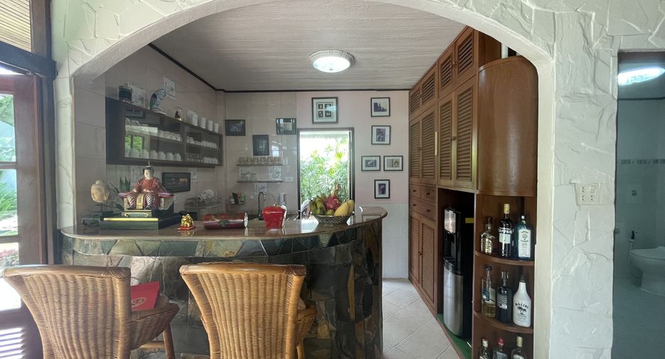 For sale 4 bedrooms house in Thalang, Phuket