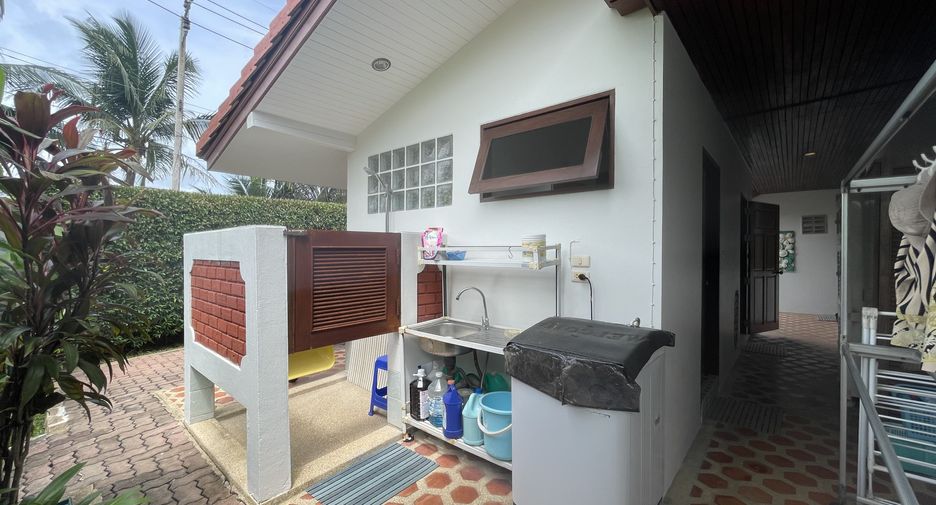 For sale 4 bedrooms house in Thalang, Phuket