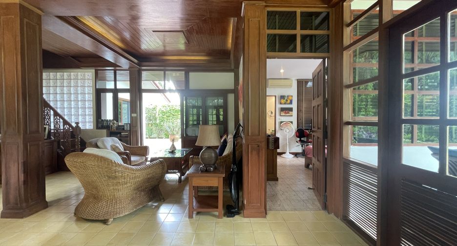 For sale 4 bedrooms house in Thalang, Phuket