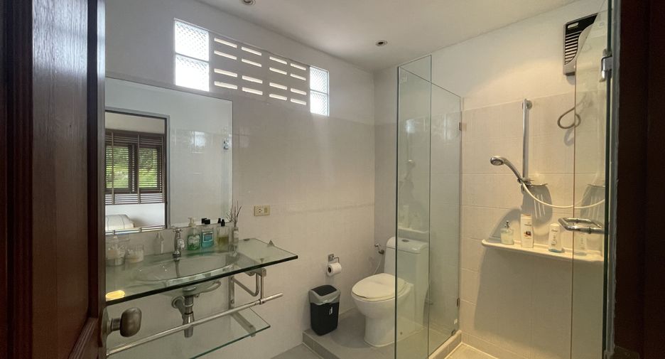 For sale 4 bedrooms house in Thalang, Phuket