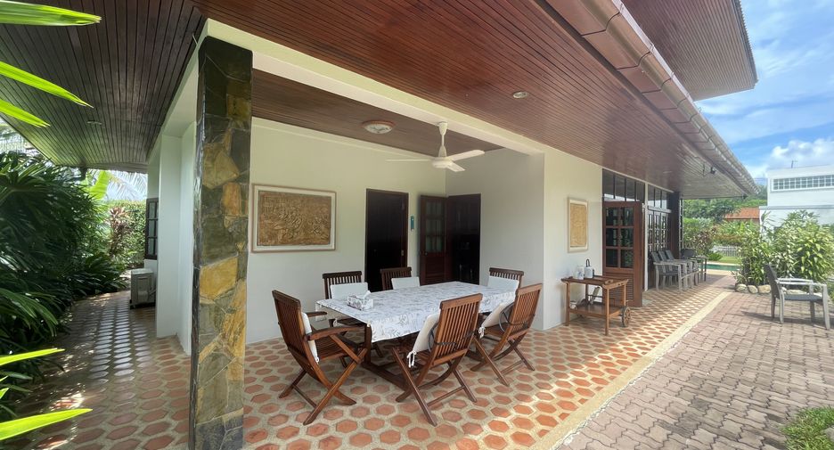 For sale 4 bedrooms house in Thalang, Phuket