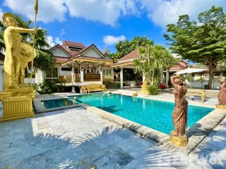For sale 3 bedrooms villa in Bang Saray, Pattaya