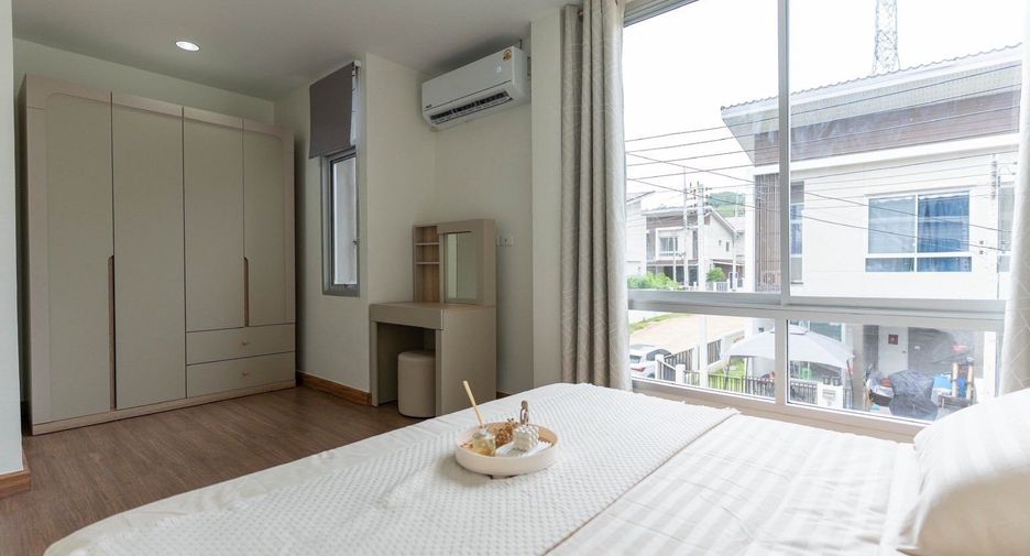 For rent 3 bedrooms townhouse in Thalang, Phuket