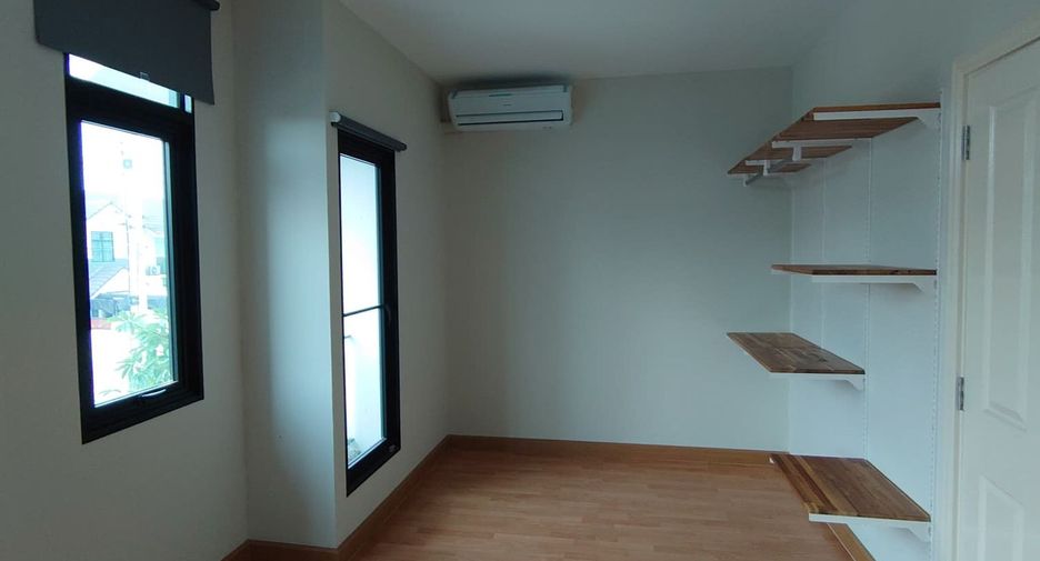 For sale そして for rent 3 ベッドルーム townhouse in Lam Luk Ka, Pathum Thani