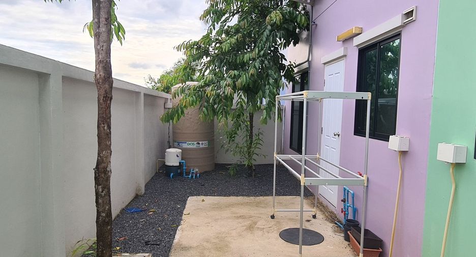 For sale そして for rent 3 ベッドルーム townhouse in Lam Luk Ka, Pathum Thani