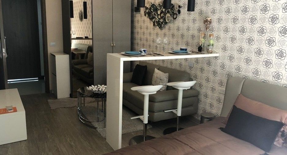 For sale studio condo in Wang Thonglang, Bangkok