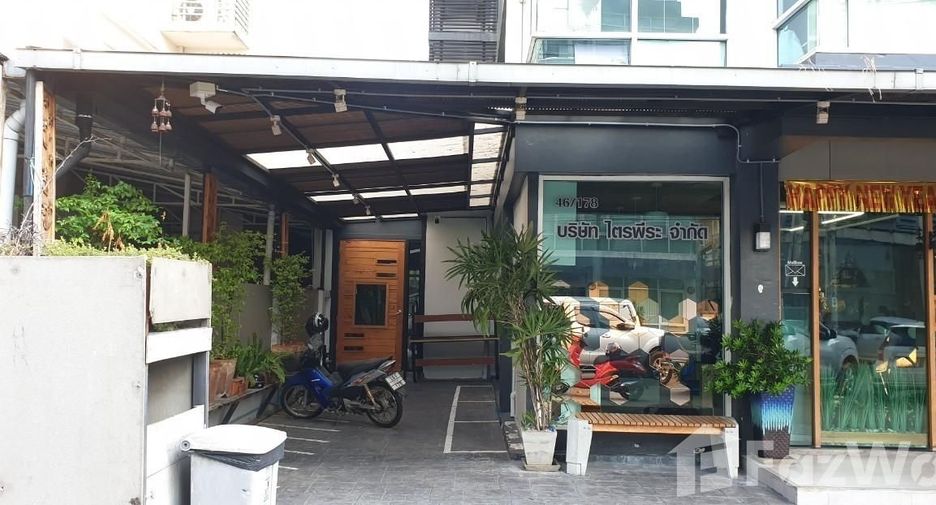 For sale office in Khan Na Yao, Bangkok