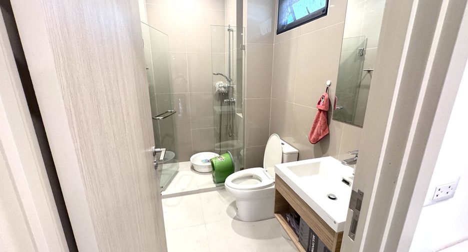À vendre et à louer 4 chambres maison à Sai Mai, Bangkok