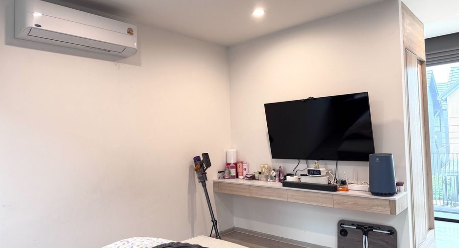 À vendre et à louer 4 chambres maison à Sai Mai, Bangkok