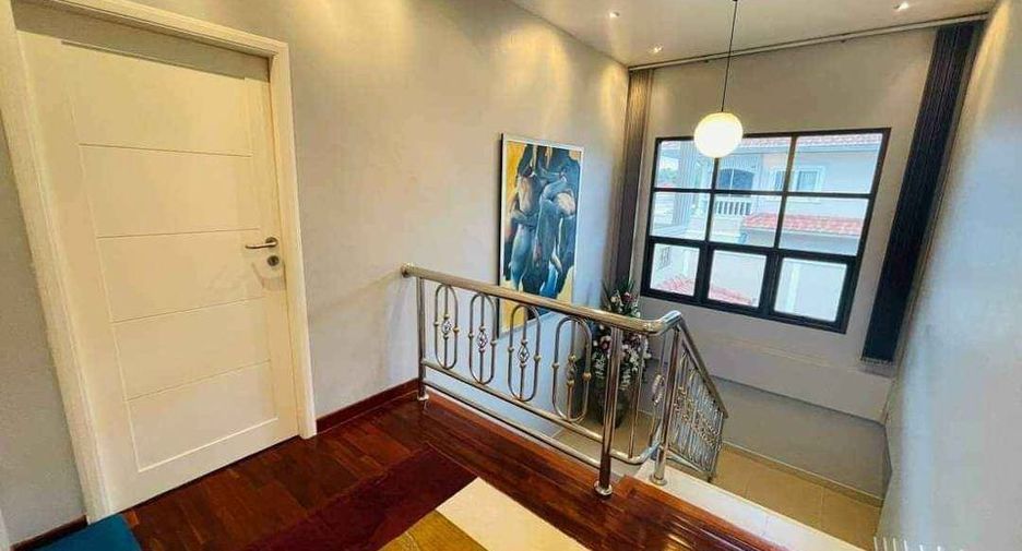For sale 4 ベッドルーム villa in Bang Lamung, Chonburi