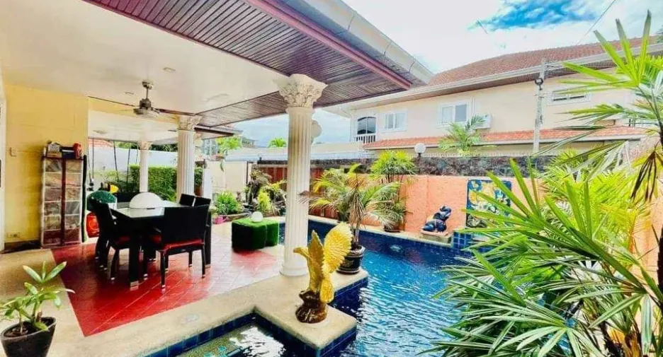For sale 4 ベッドルーム villa in Bang Lamung, Chonburi
