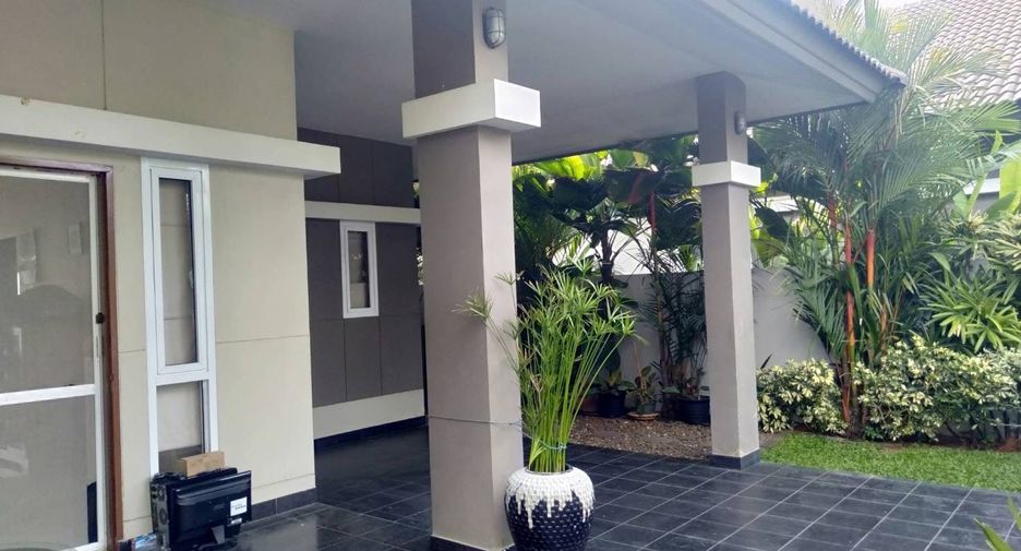 For sale 3 bedrooms house in Bang Lamung, Chonburi