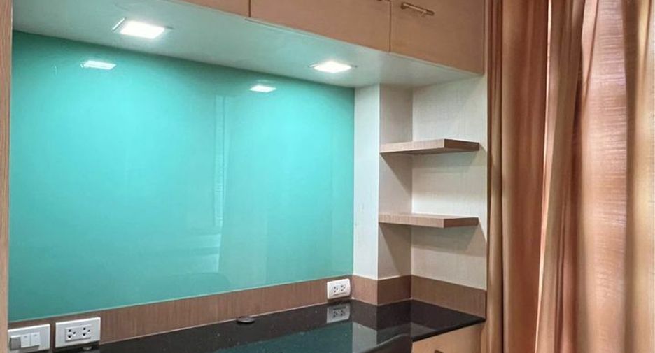 For sale 1 bed condo in Bang Rak, Bangkok
