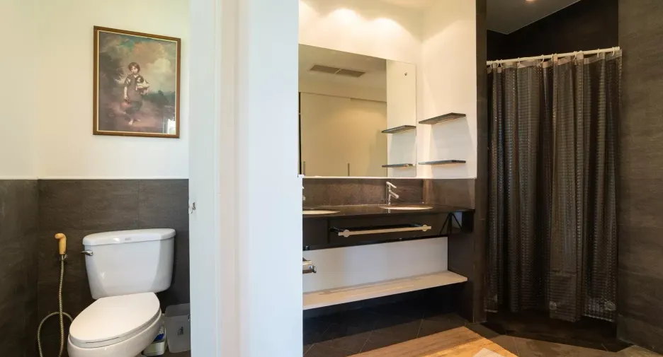 For rent 2 bedrooms condo in Thalang, Phuket
