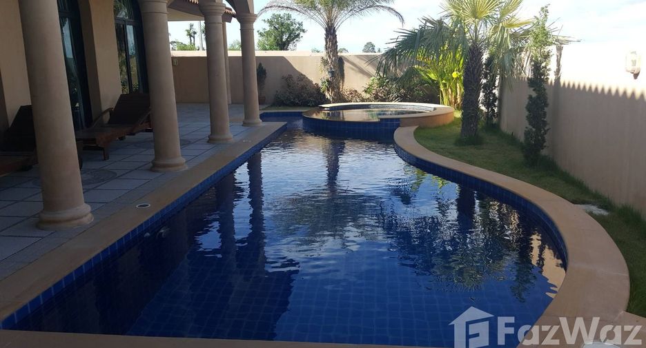For sale 3 bedrooms villa in Sattahip, Chonburi